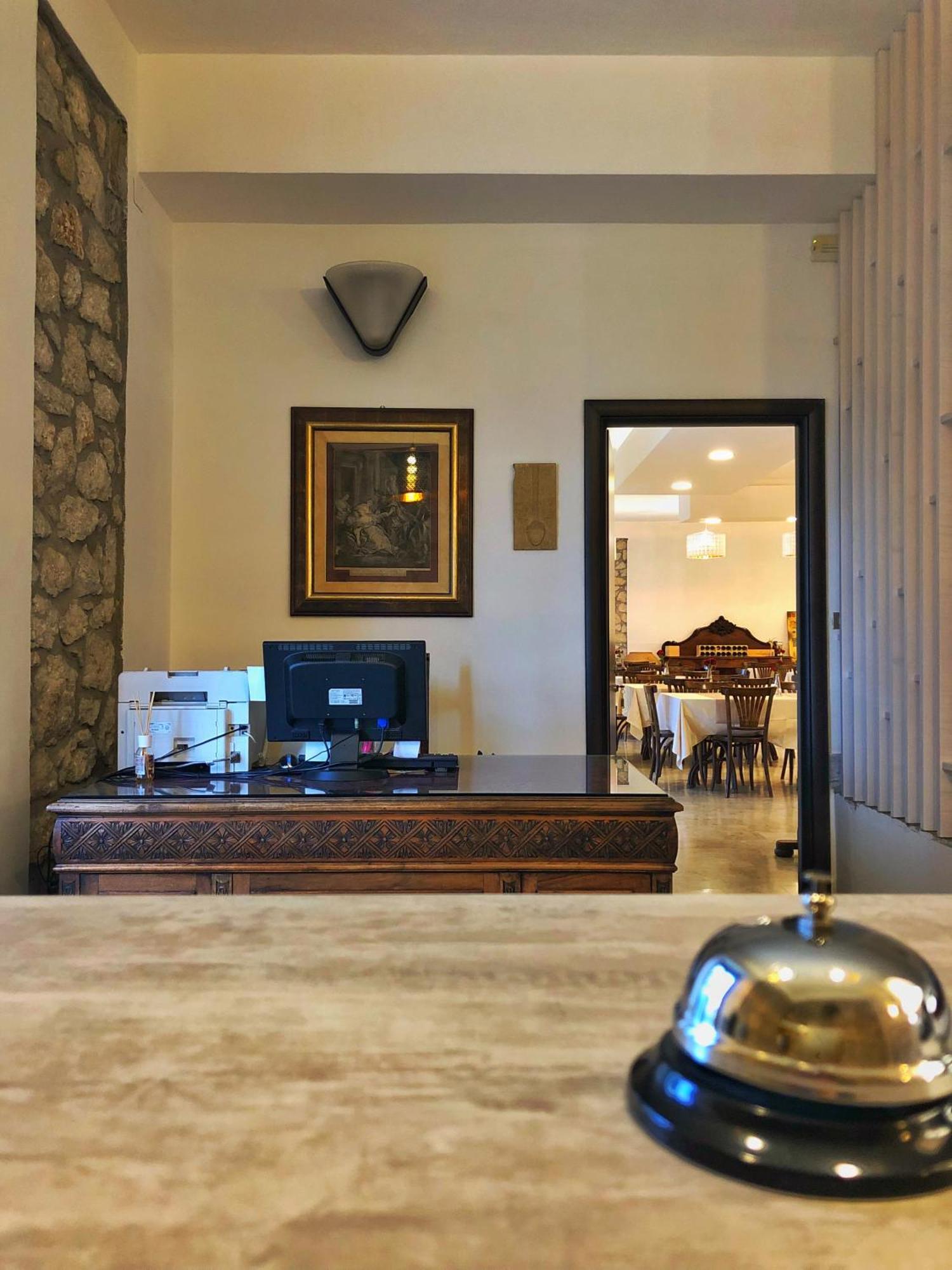 Hotel Colucci Nusco Экстерьер фото